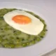 B menü: Alföldi gulyásleves, Zöldborsófőzelék, tükörtojás (10.21.)